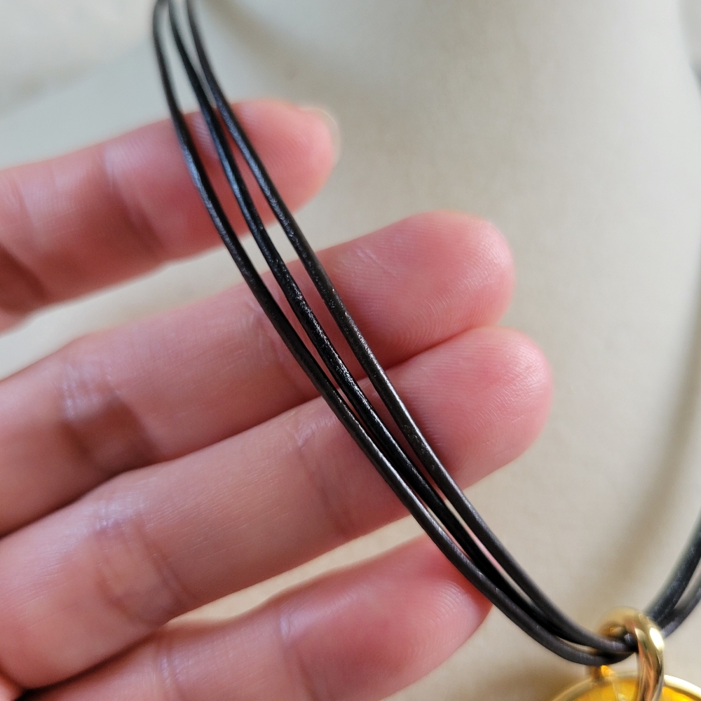 Lia Sophia | NWT Black/Gold Taos Mother of Pearl Mosaic Pendant Necklace - Picture 8 of 12